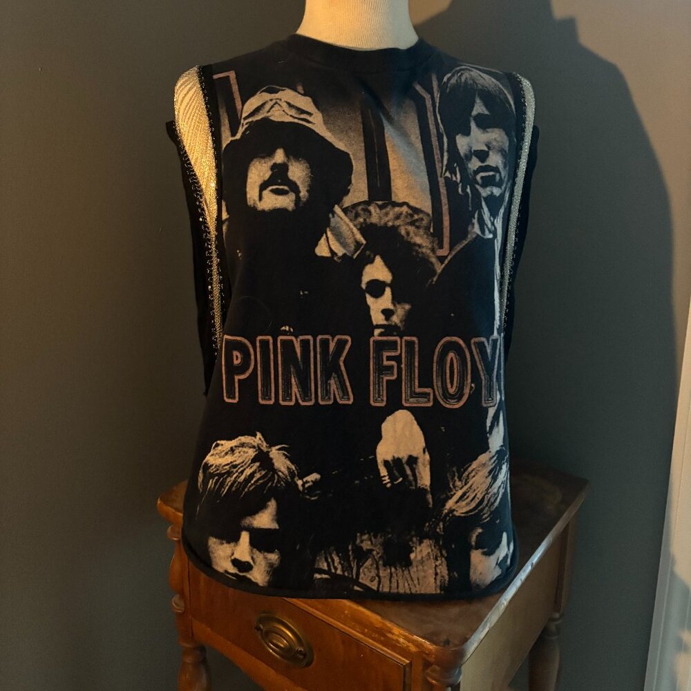 Pink Floyd rocker shirt